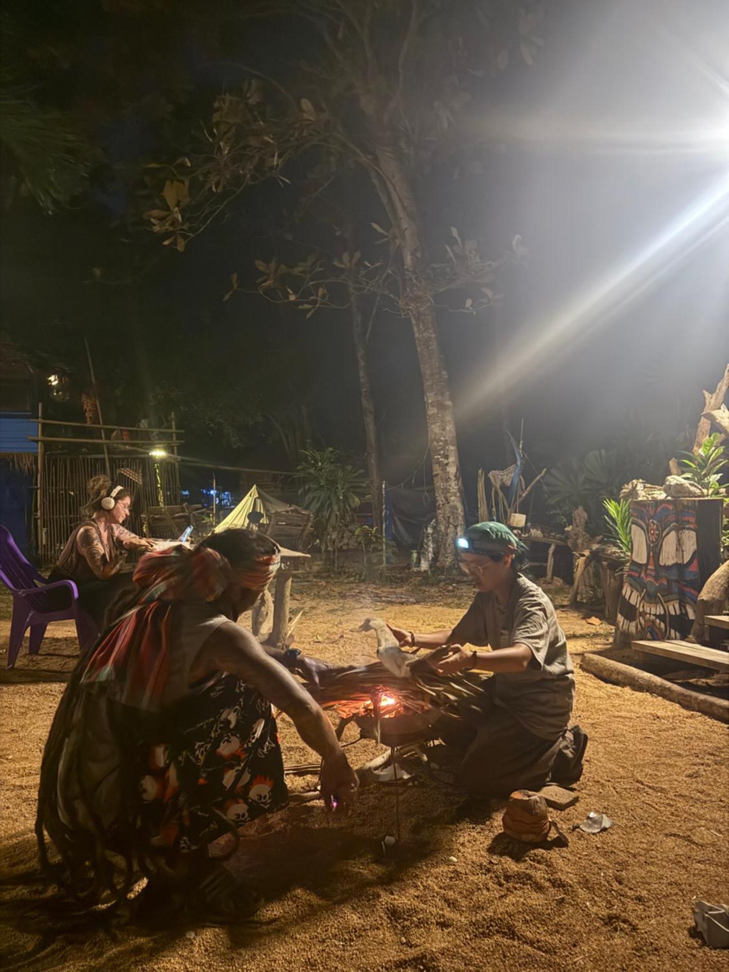 Eternal Forest Beach Bar&Bungalow Koh Chang Ranong Exterior photo